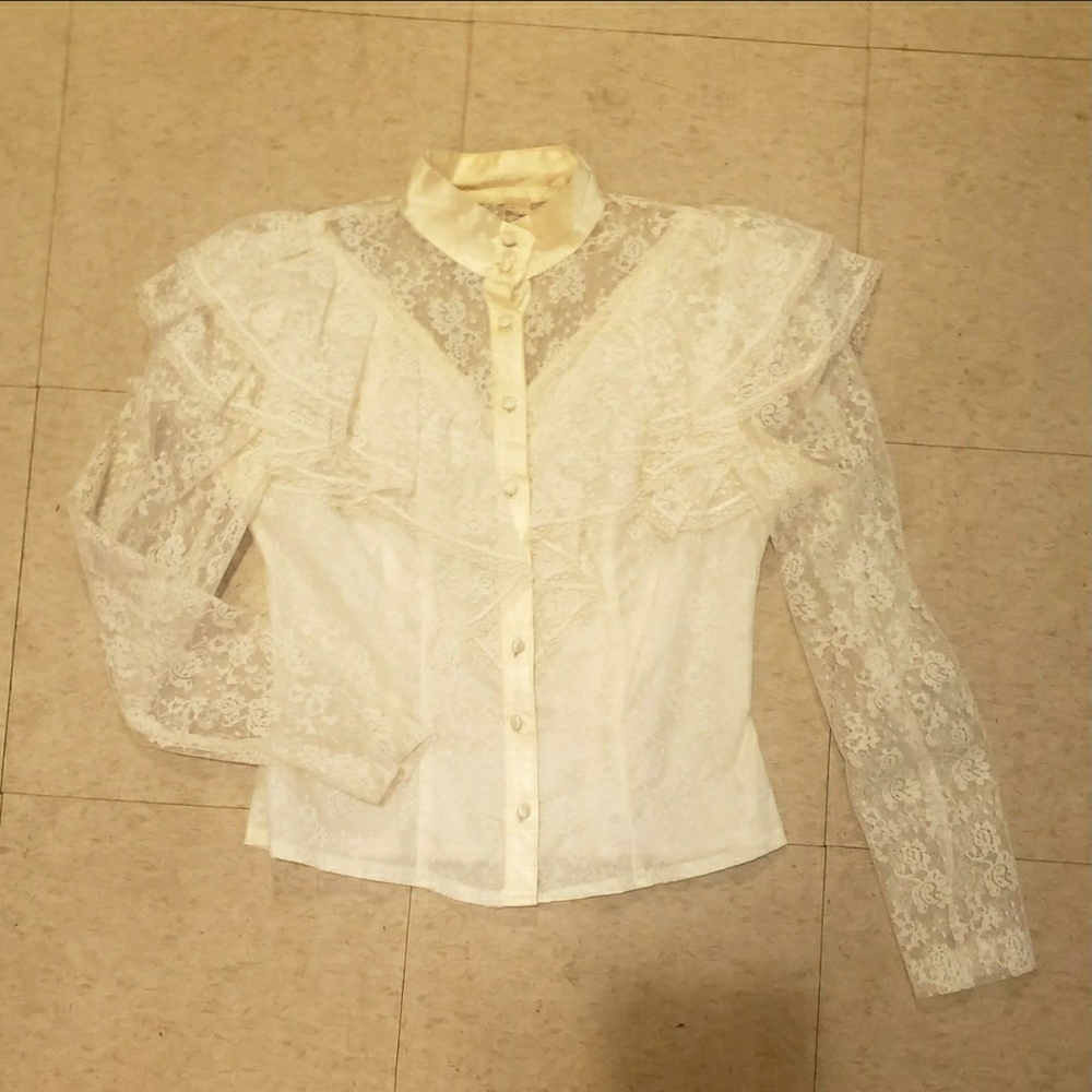 vintage 1970s ivory Satin lace Prarie blouse